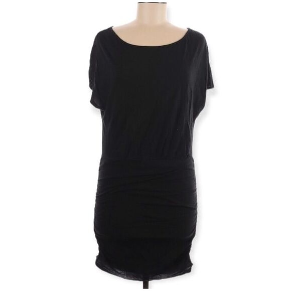 ✨Victoria's Secret Off The Shoulder Ruched Black Sz Medium Dress✨ - Picture 4 of 9